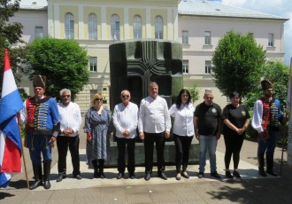 Udruga hrvatskih branitelja Lučonoše u Gospiću odala počast poginulim braniteljima i predstavila projekt himne Lučonoše