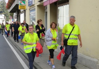 Hodočasnici iz Otočca do Solina danas se u Gospiću pojačali još jednim sudionikom