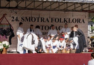 U Otočcu održana 24. Smotra folklora