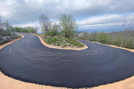 Završeni radovi na lokalnoj cesti Muntanja-Sedlo-Smokrić