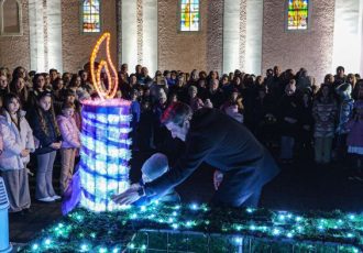 Advent u Otočcu otvorio svoja vrata