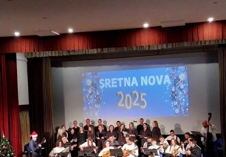 Održan tradicionalni novogodišnji koncert tamburaškog orkestra GPOU Otočac