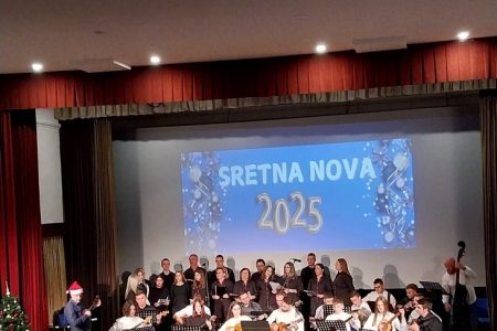 Održan tradicionalni novogodišnji koncert tamburaškog orkestra GPOU Otočac